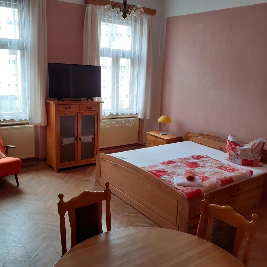 Apartma Františkovy Lázně Dış mekan fotoğraf
